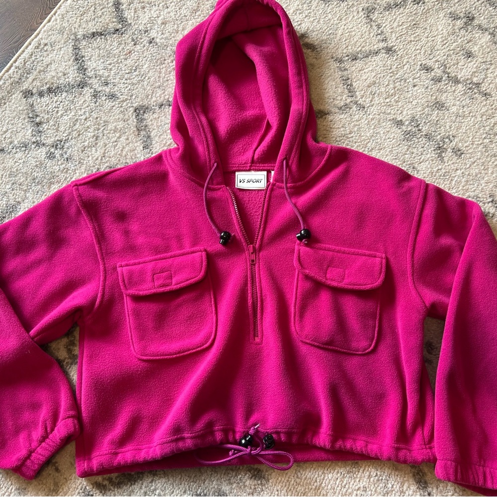 VS sport crop hoodie